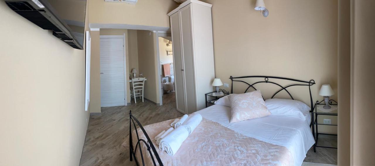 La Soffitta Di Emmasofia Bed & Breakfast San Vito  Eksteriør bilde